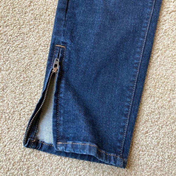 Uniqlo Skinny Tapered Jeans Zipper Ankle with Mid Rise Sz 27 Denim - Picture 3 of 6